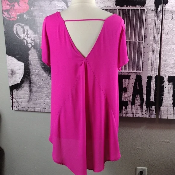 Torrid Hot Pink Tunic EUC - Picture 3 of 4